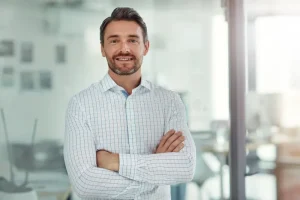 3 Forex Döviz Piyasası - Parite Takibi, Teknik Analiz ve Yorumlar happy business man portrait office us corporate career financial consultant smile person ambition investment 349805237 Forex Döviz Piyasası - Parite Takibi, Teknik Analiz ve Yorumlar Döviz yatırımı yapanlar için forex piyasasının nabzı burada